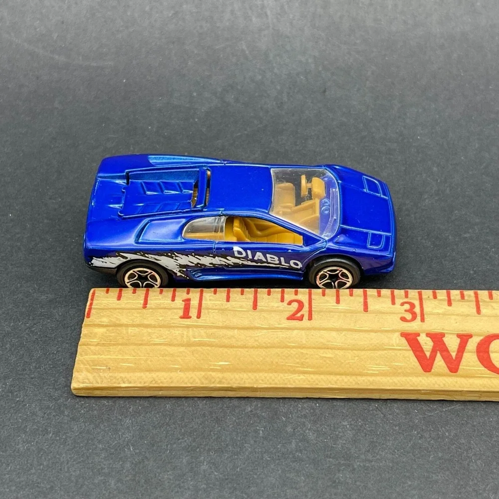 Matchbox‎ Superfast 1991 Lamborghini Diablo Exotic Car Blue Diecast 1/59 Scale